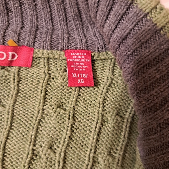 Izod Cable Knit Sweater - Picture 4 of 7